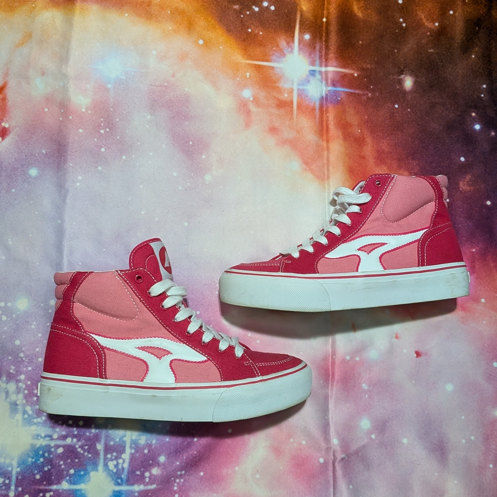 💖 Women's Pink and White High-Top Airwalk Sneakers Size 7.5M